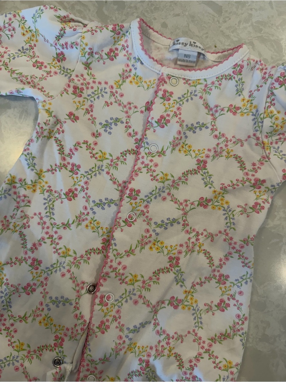 Girls Kissy Kissy White Floral-Print Baby Gown with Pink Trim, size newborn